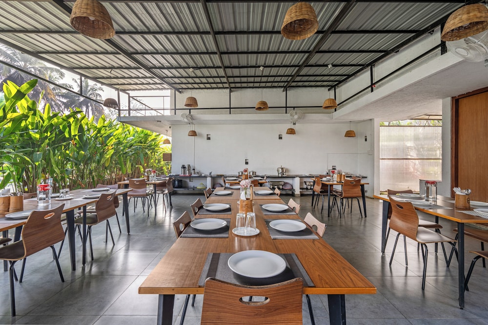 atmaveda riverside retreat