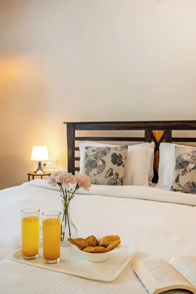 atmaveda riverside retreat