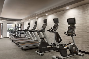 courtyard by marriott tulsa central