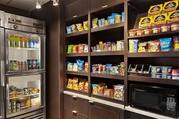 courtyard by marriott tulsa central
