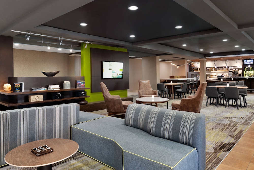 courtyard by marriott tulsa central