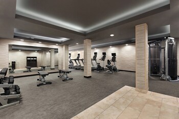 courtyard by marriott tulsa central