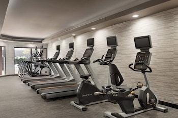 courtyard by marriott tulsa central