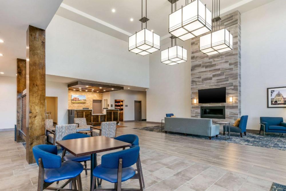 comfort suites tupelo