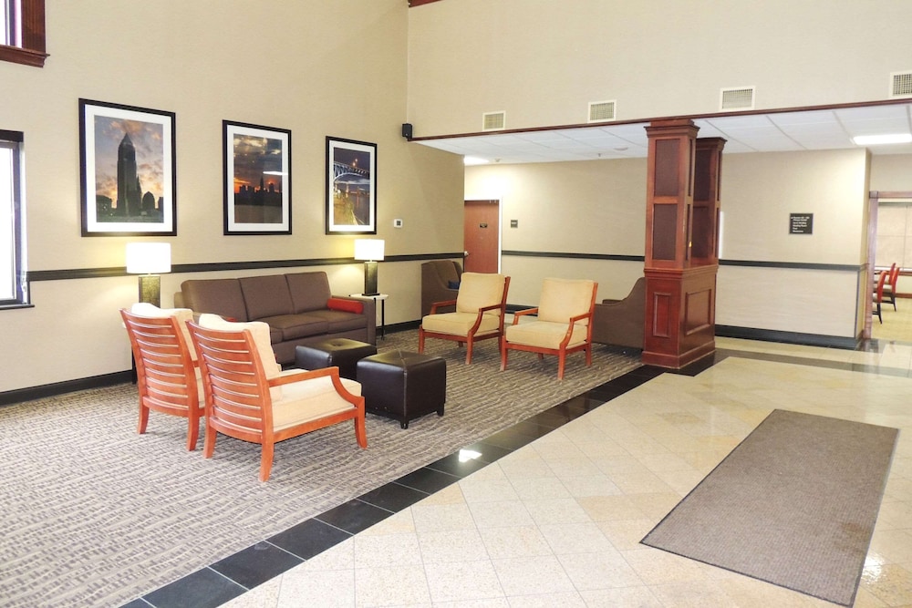 comfort suites twinsburg