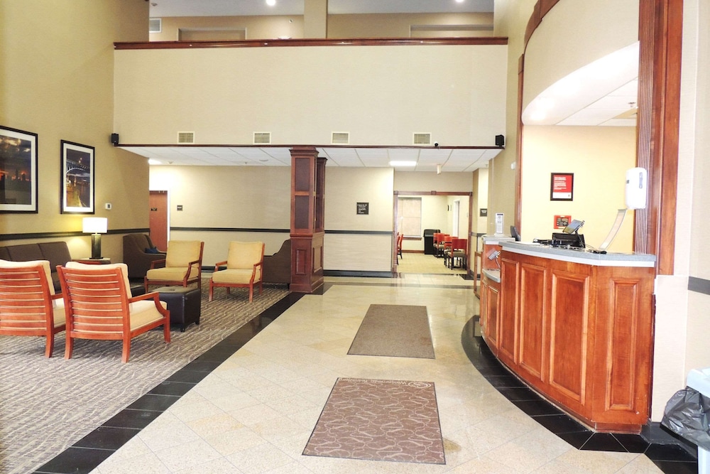 comfort suites twinsburg