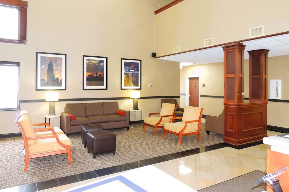comfort suites twinsburg