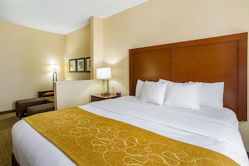 comfort suites twinsburg
