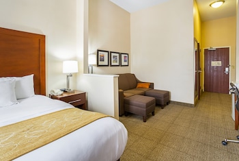 comfort suites twinsburg