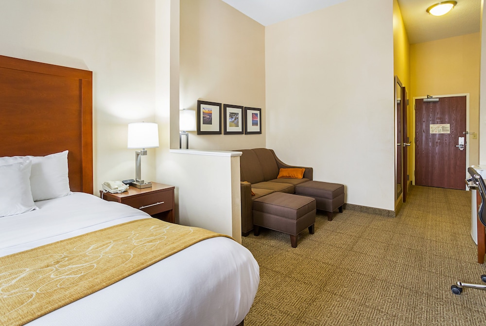 comfort suites twinsburg