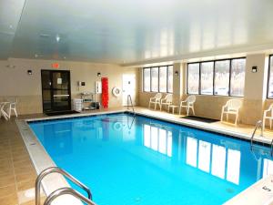 comfort suites twinsburg