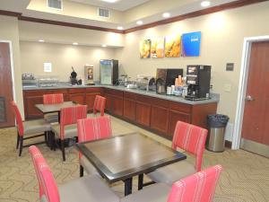 comfort suites twinsburg