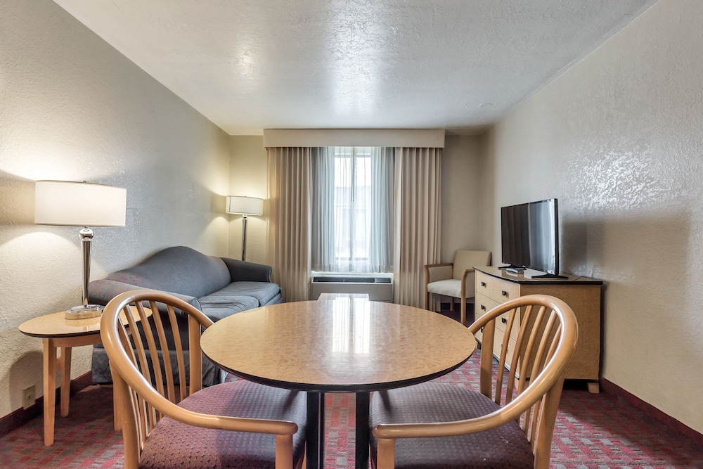 clarion inn salt lake city airport