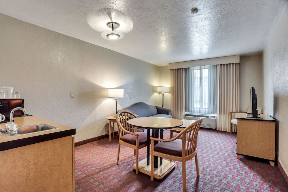 clarion inn salt lake city airport