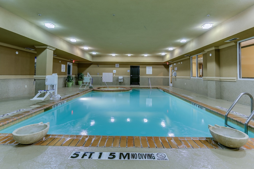 holiday inn express hotel and suites huntsville by ihg