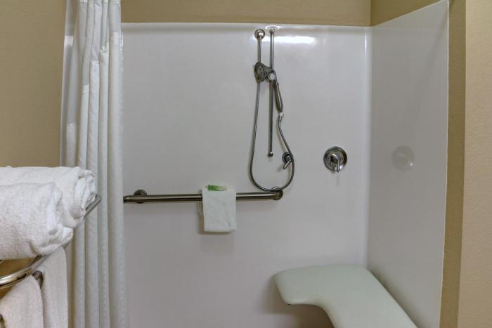 holiday inn express hotel and suites huntsville by ihg
