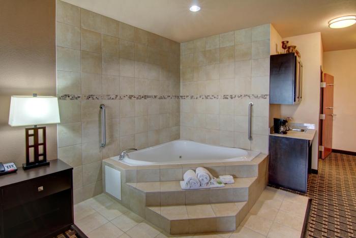 holiday inn express hotel and suites huntsville by ihg