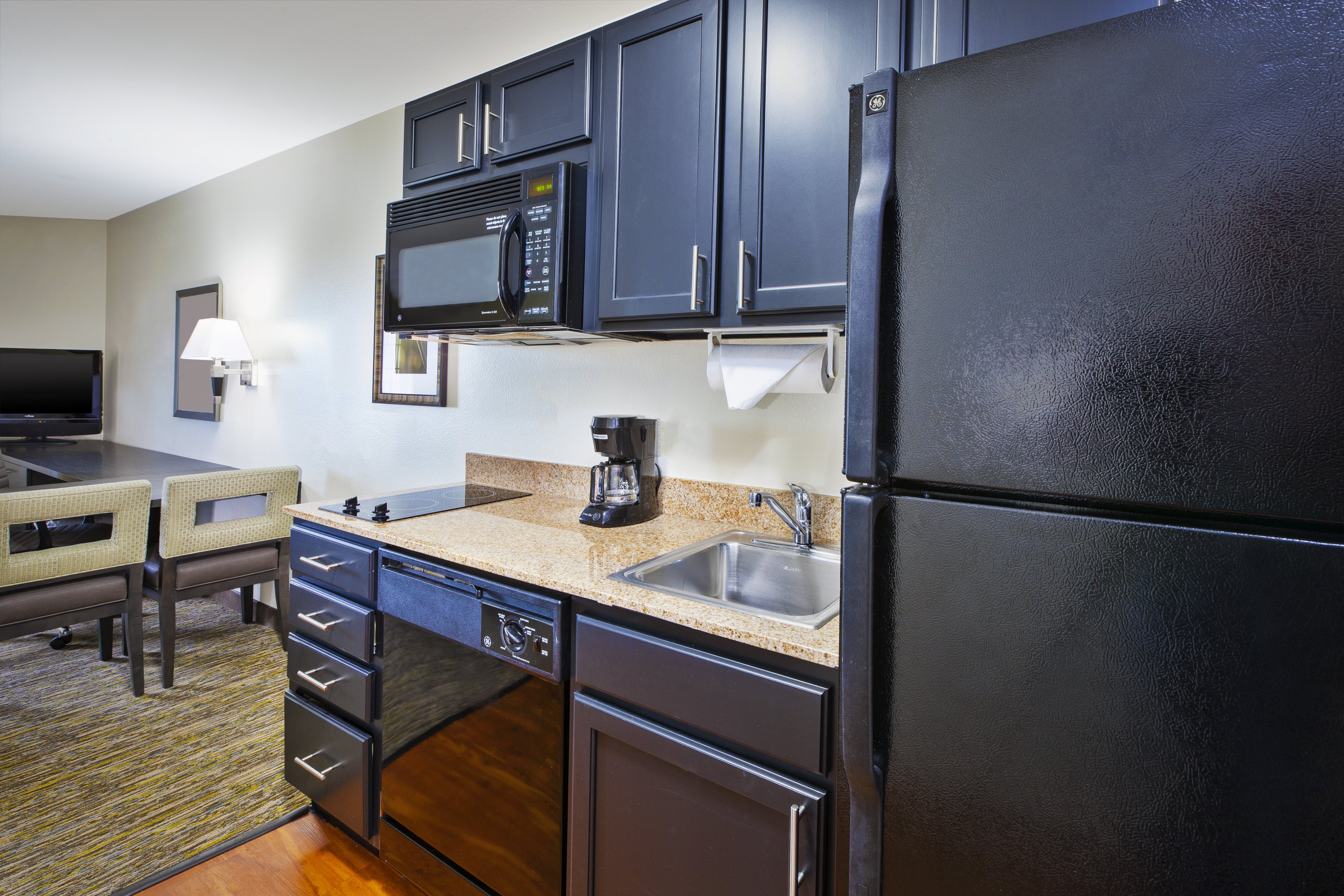candlewood suites indianapolis airport by ihg