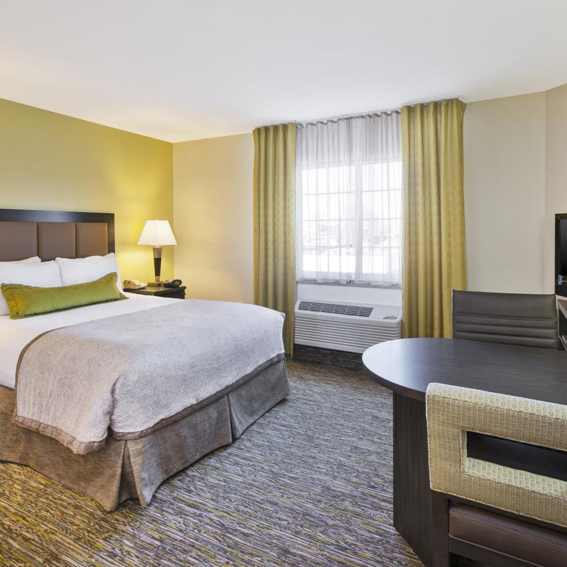 candlewood suites indianapolis airport by ihg