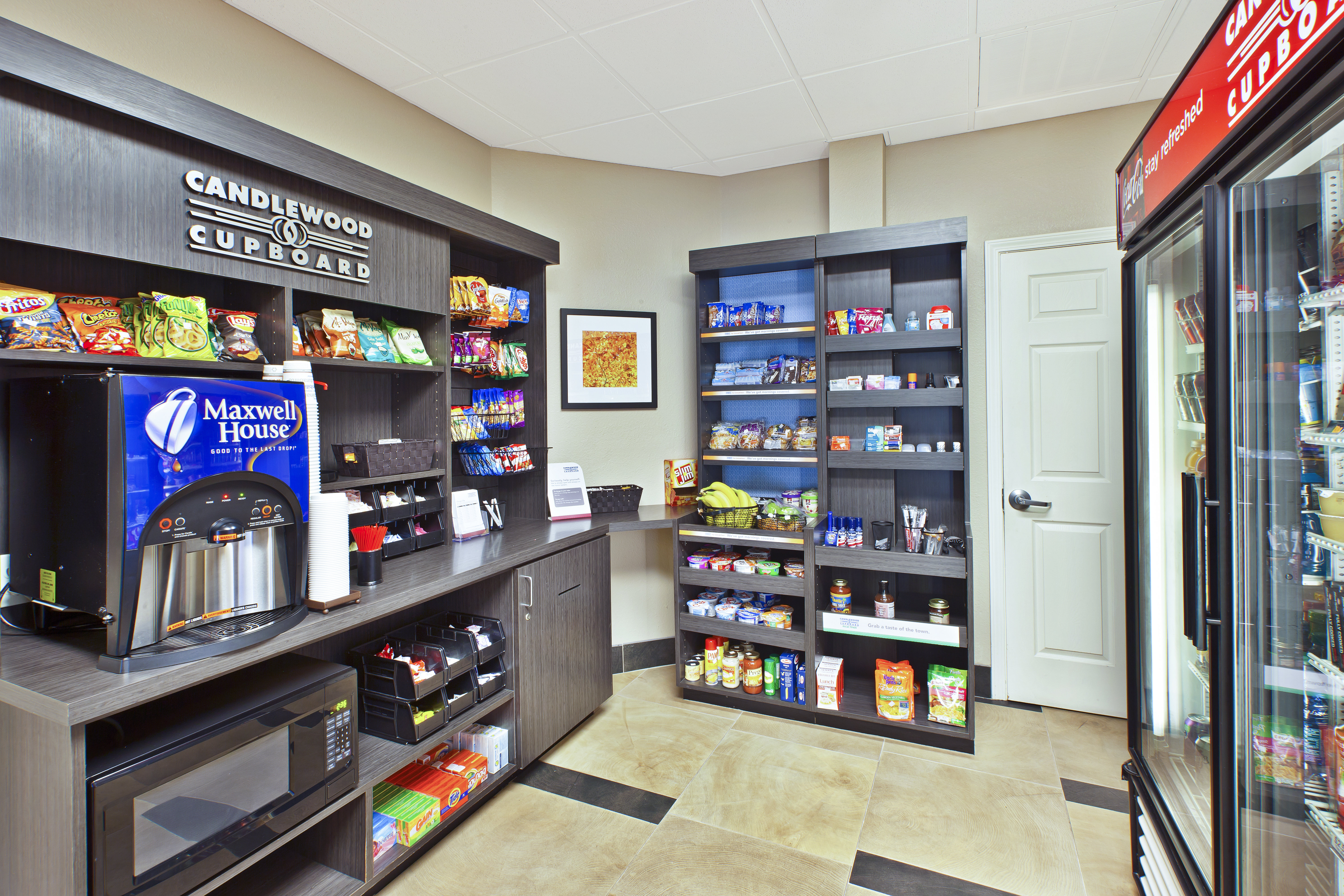 candlewood suites indianapolis airport by ihg