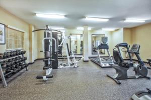 candlewood suites indianapolis airport by ihg