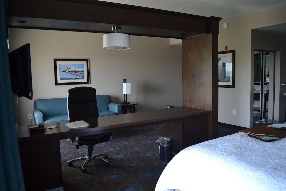 hampton inn and suites bakersfield hwy 58 ca