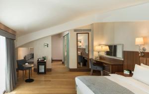 Holiday Inn Istanbul - Old City By Ihg,Istanbul>>Fatih,4 star
