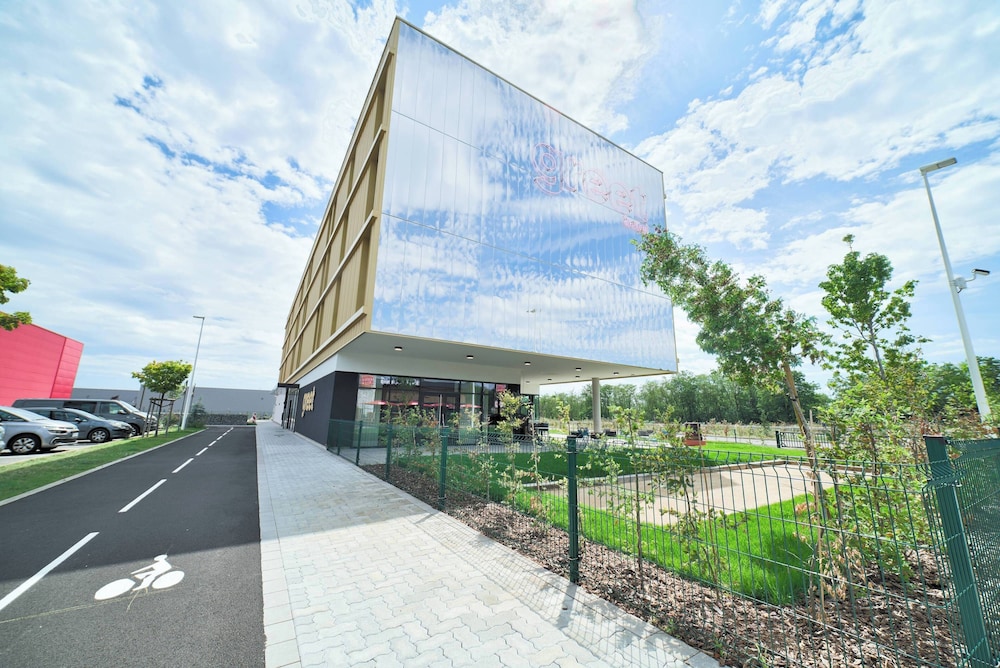 greet hotel cernay mulhouse