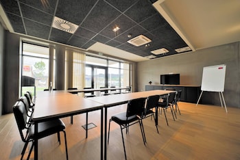 greet hotel cernay mulhouse