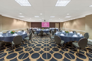 crowne plaza kansas city downtown by ihg