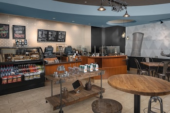 crowne plaza kansas city downtown by ihg