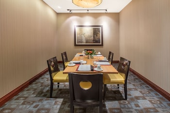 crowne plaza kansas city downtown by ihg