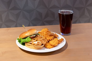 crowne plaza kansas city downtown by ihg