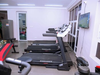 sarina suites and apartments