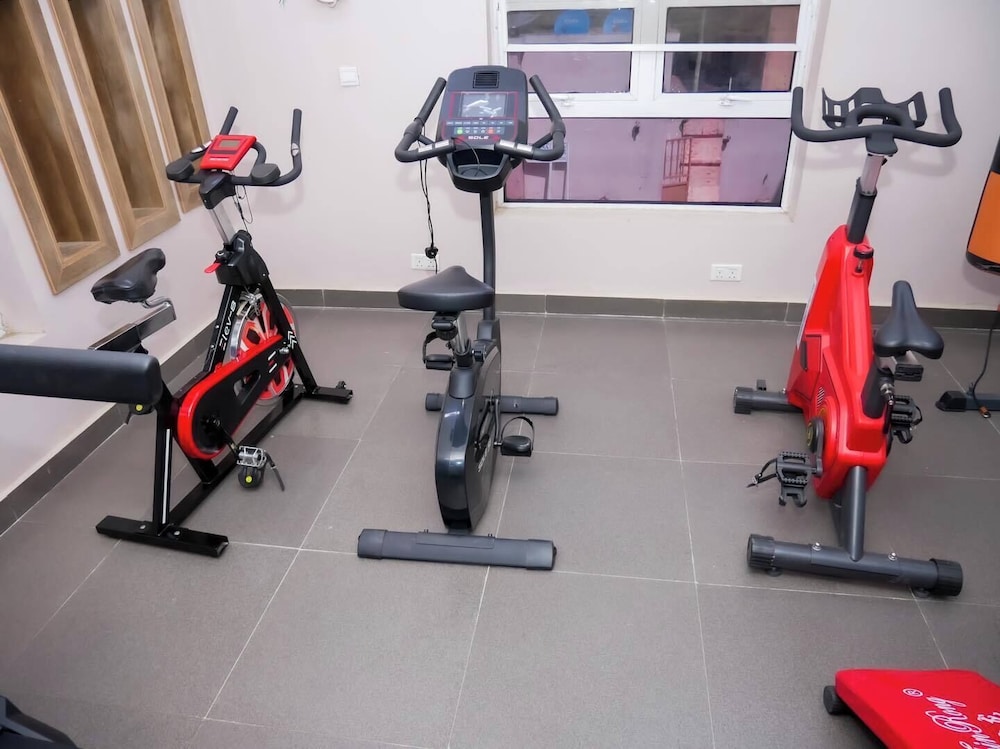 sarina suites and apartments