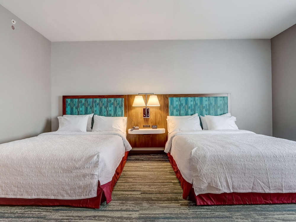 hampton inn and suites cincinnati midtown rookwood