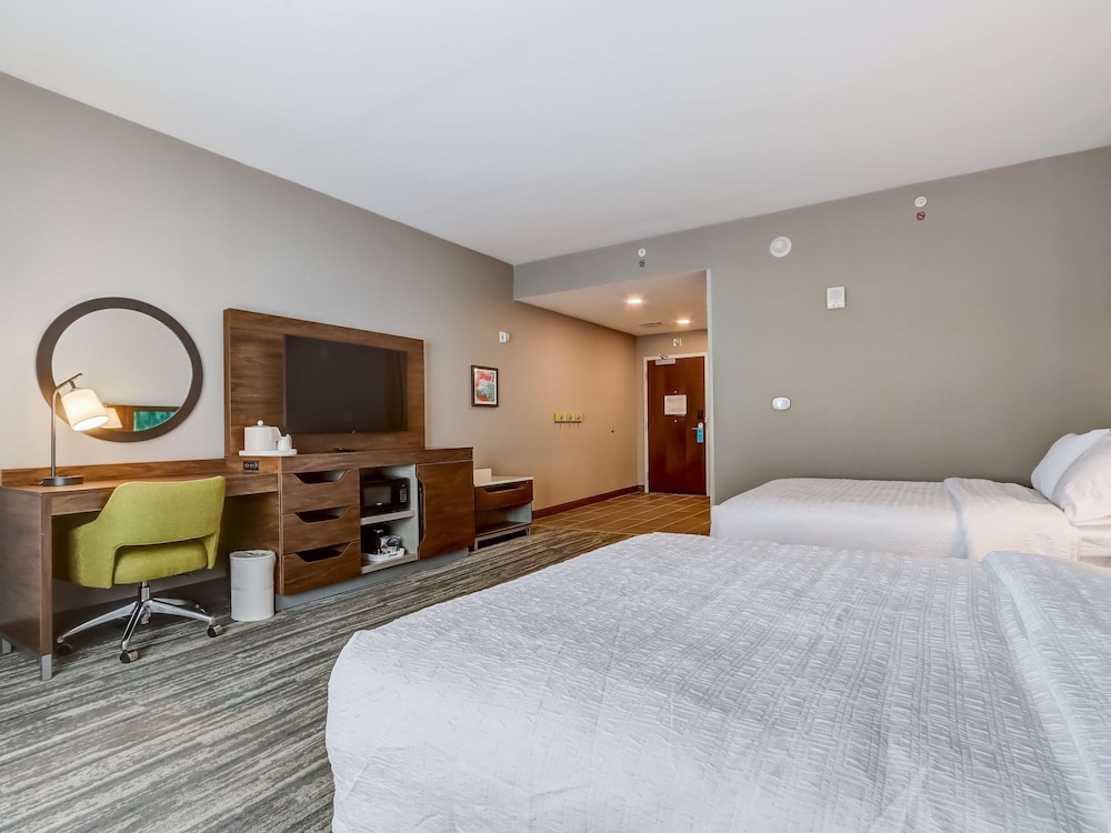 hampton inn and suites cincinnati midtown rookwood