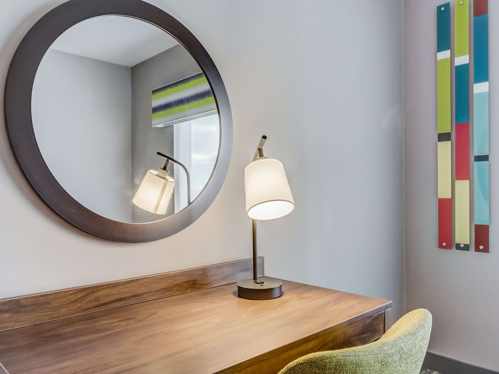 hampton inn and suites cincinnati midtown rookwood