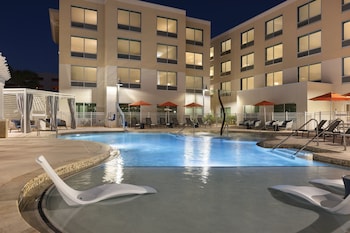 holiday inn express cape canaveral an ihg hotel