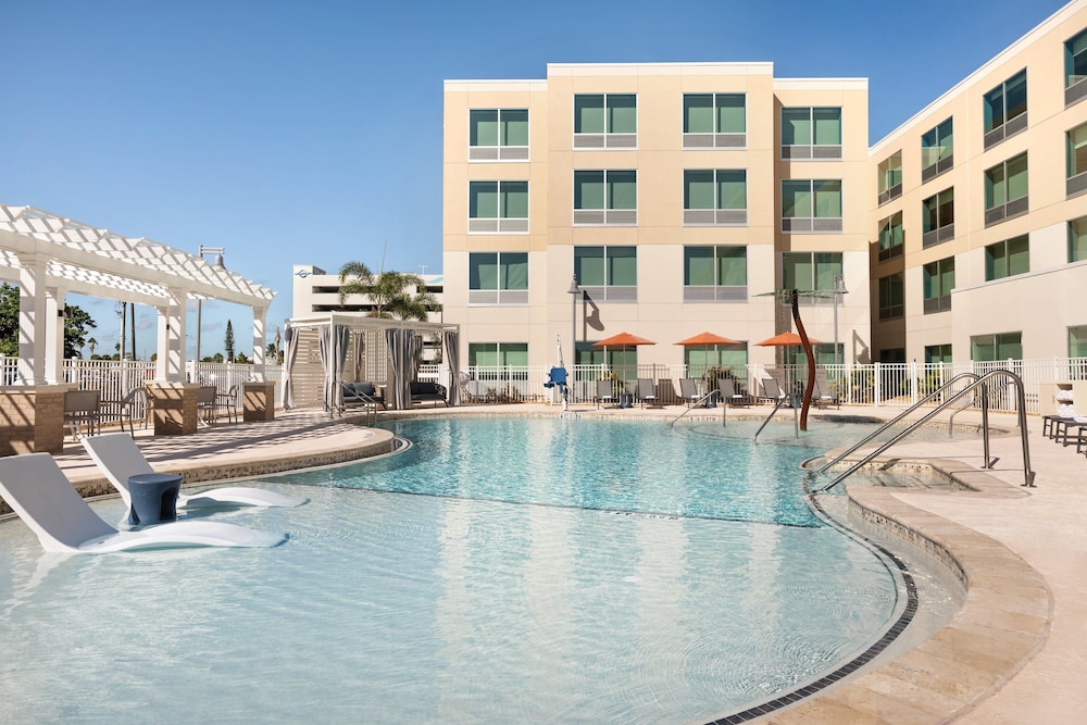 holiday inn express cape canaveral an ihg hotel