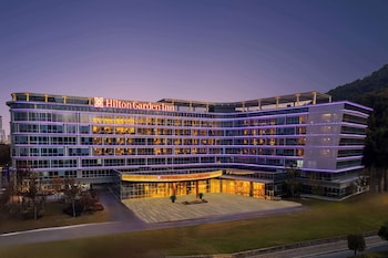hilton garden inn huzhou high speed railway station