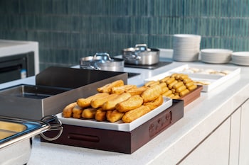 hilton garden inn huzhou high speed railway station