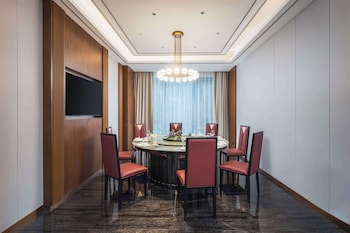 hilton garden inn huzhou high speed railway station