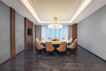 hilton garden inn huzhou high speed railway station