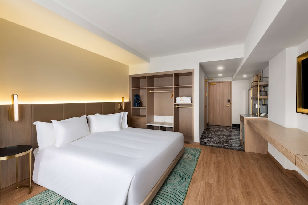 dolce by wyndham hollywood