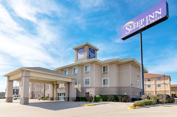 sleep inn and suites near fort cavazos