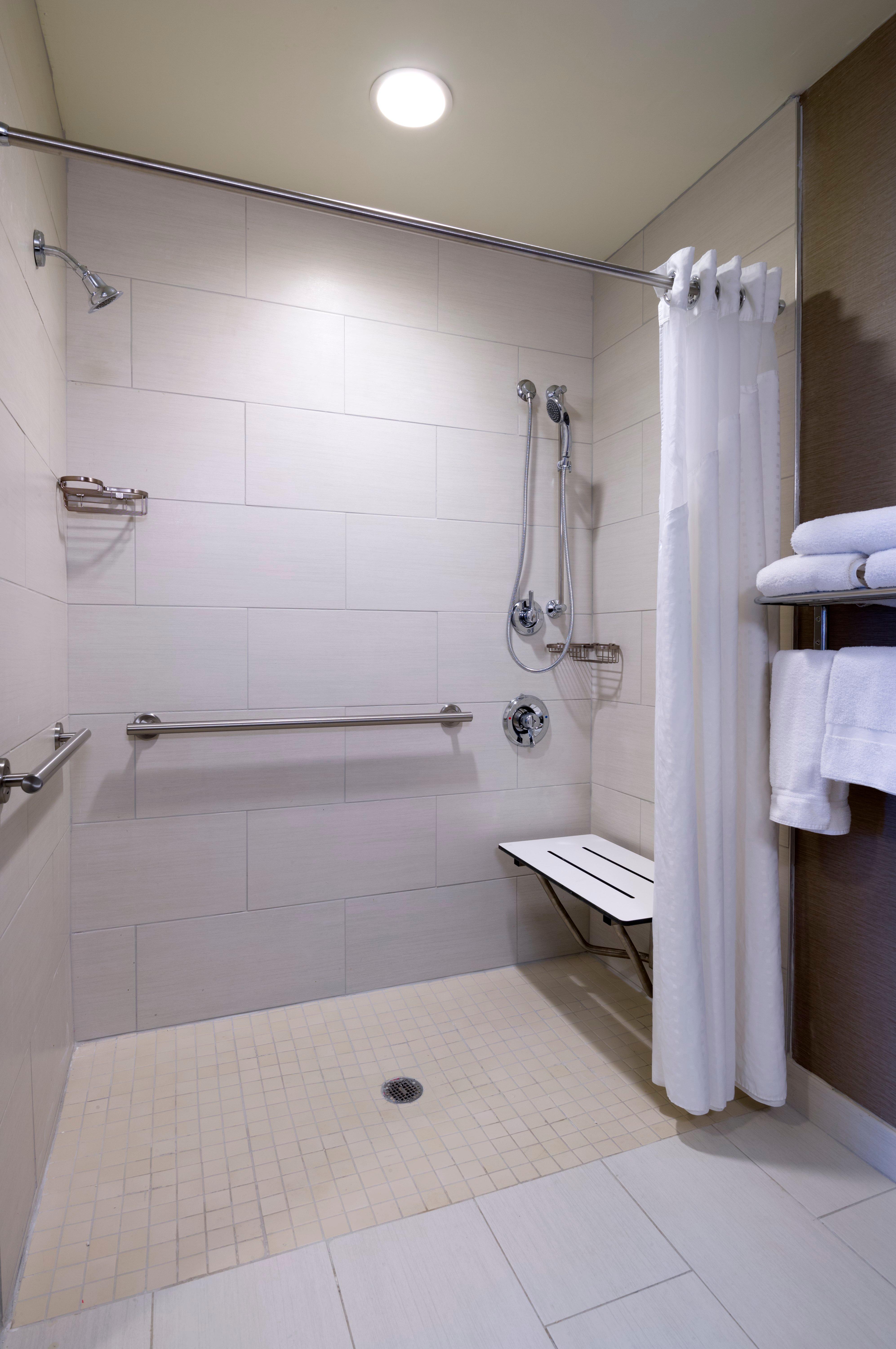 holiday inn express and suites king of prussia