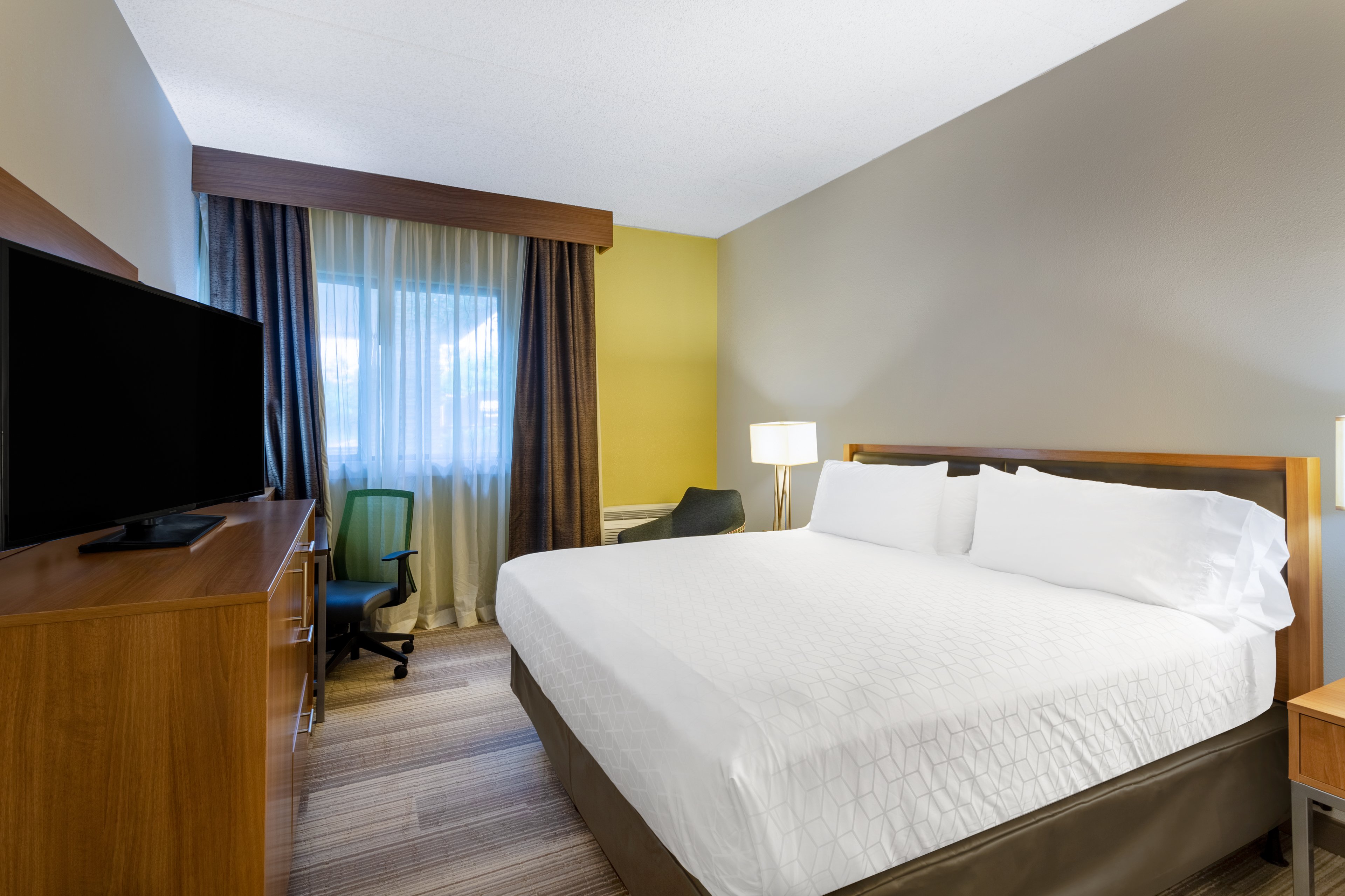 holiday inn express and suites king of prussia