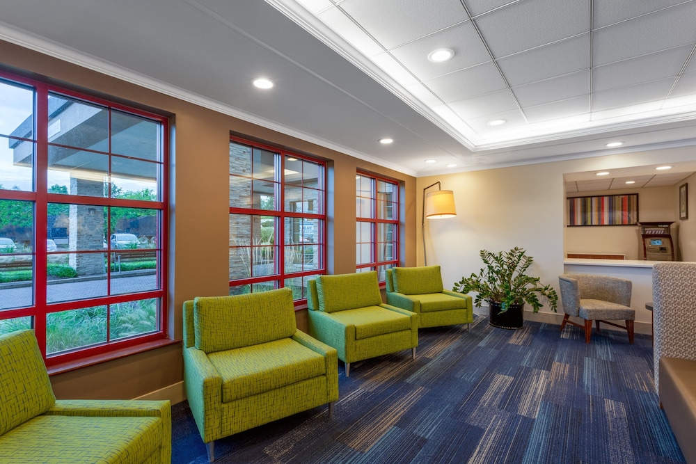 holiday inn express and suites king of prussia