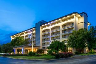 holiday inn express and suites king of prussia